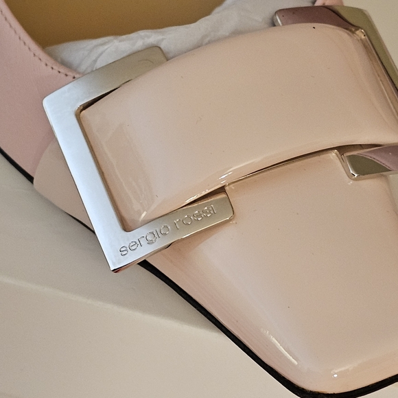 Sergio Rossi Blush Pink Patent Leather Buckle Pumps - Picture 4 of 5